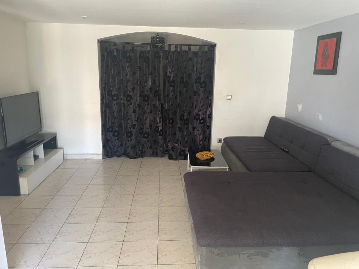 Appartenant Proche De La Apartment *
