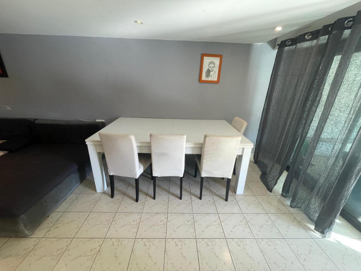 Appartenant Proche De La Apartment *