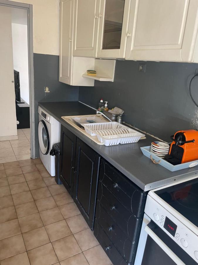 Appartenant Proche De La Apartment *