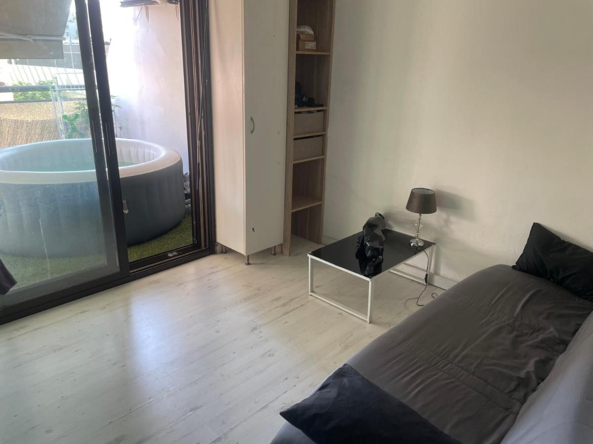 Appartenant Proche De La Nizza